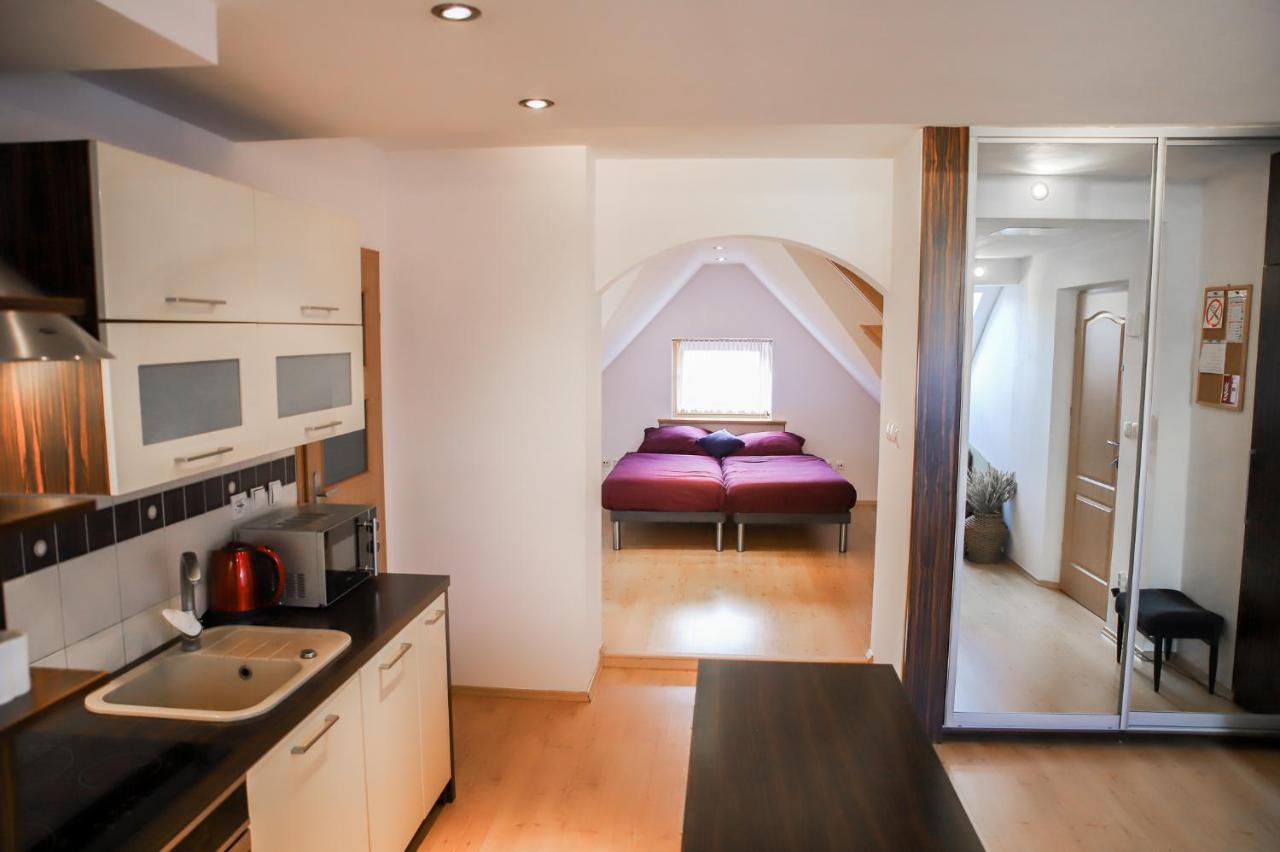Lovely Apartment In City Center Of Jelenia Gora. Exterior photo